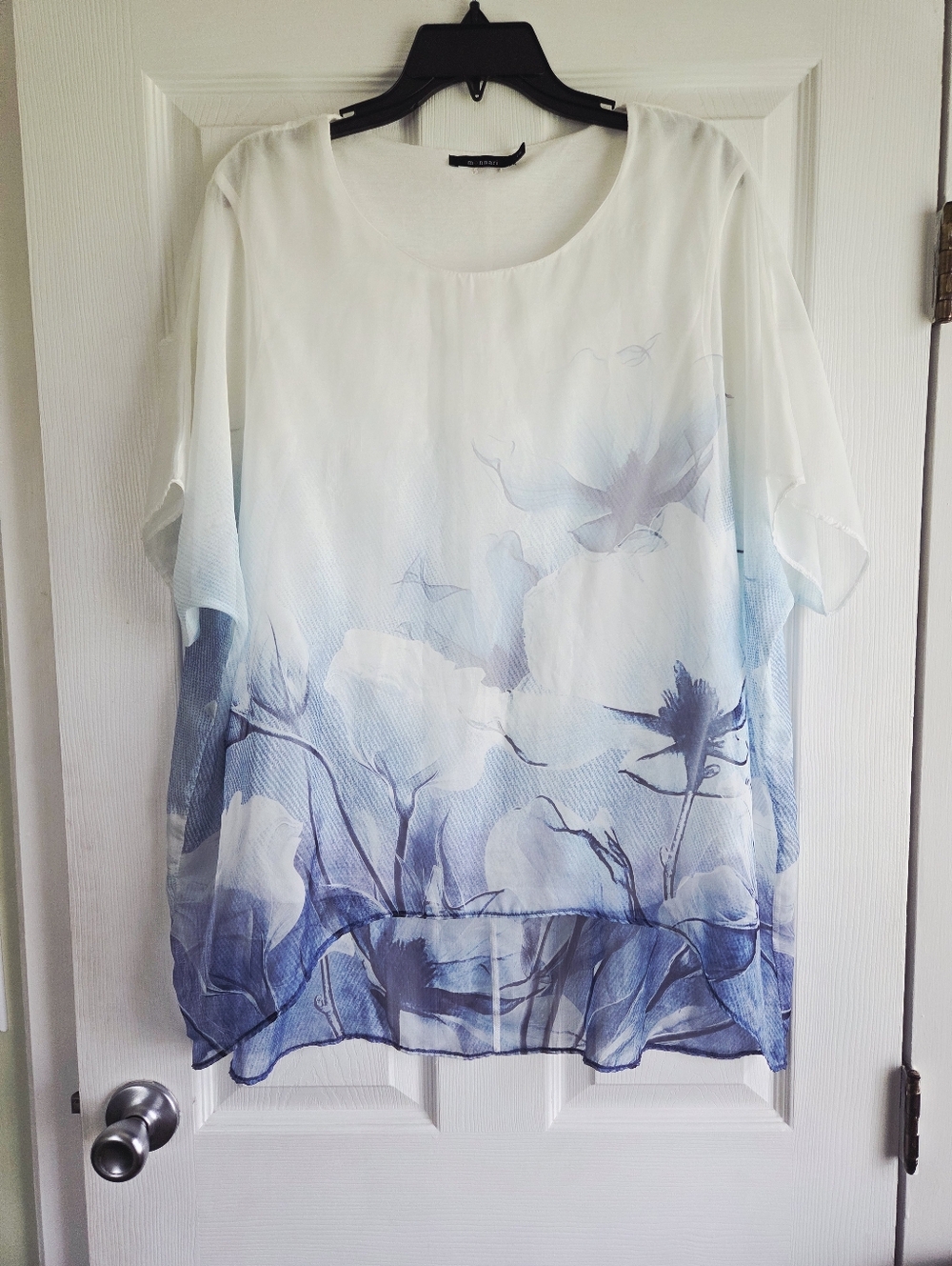Monnari ✨️ Lightweight White to Blue Floral Chiffon Women’s Top Size L/XL